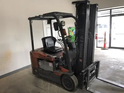 USED 2005 TOYOTA 7FBHEU18