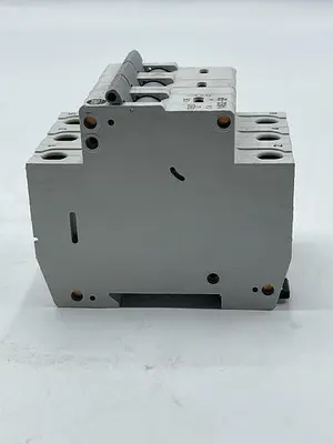 Used AB ALLEN BRADLEY AB ALLEN BRADLEY 1492-SP3C040 Fuses | ND Industrial Surplus #1215789