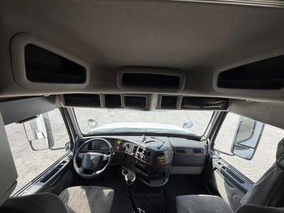 Used 2009 VOLVO VNL Conventional trucks Indiana US | Miedema Asset Management Group #1414615