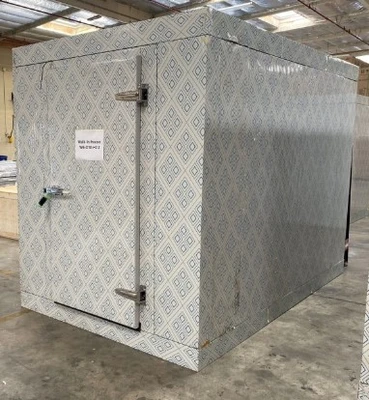 171-0078 6’ x 10’ Walk In Freezer Box with Floor