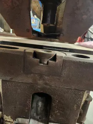 USED 2001 MUBEA HIW-1000/610