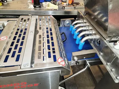 2009 RONDO SCMG50 Croissant Machine | Harvest Equipment and Fabrication Inc (9)