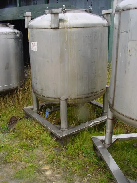 450 L S/S Encl. Portable Tank