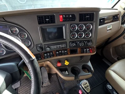 USED 2015 KENWORTH T680
