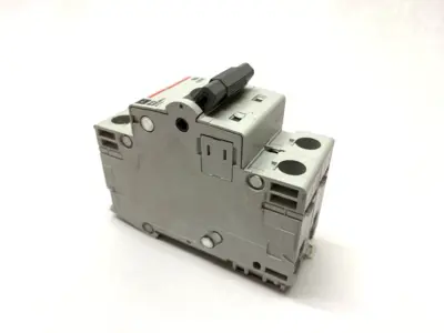 New | in-Stock Cutler-Hammer 415V Breaker, Din Rail Mount B10 Circuit Breakers Michigan US | Maverick Industrial Sales #1486193