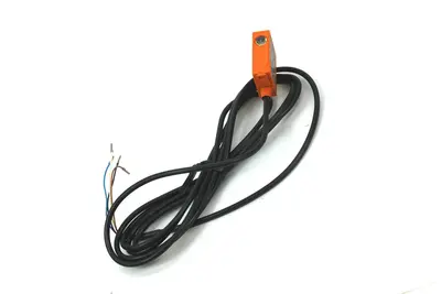 IFM OJ5028 Retro-Reflective Photoelectric Sensor, 10-30V DC, NEW