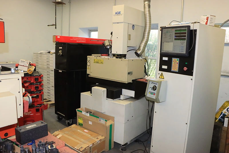 Used 1995 Agie MONDO 20, 1995, FUTURA II CNC, 40 AMPS EDM Sinkers New Jersey US | Machinery Values #1166588