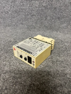 Used Carlo Gavazzi ["PT100 S1481156115", "S1481156115"] Temperature Controls California US | Davliegogo LLC #1707089