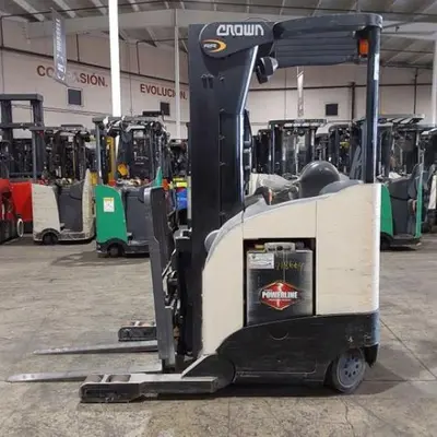 USED 2016 CROWN RR5725-45