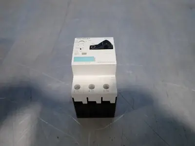 NEW SIEMENS 3RV10111DA10