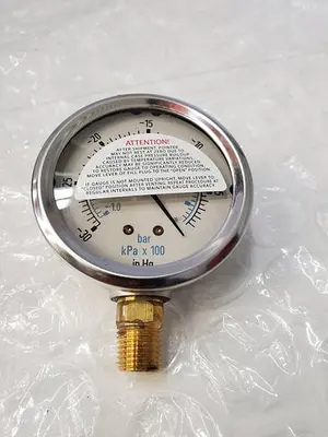 PRESSURE GAUGE 4205502 1-4 IN. NPT LM