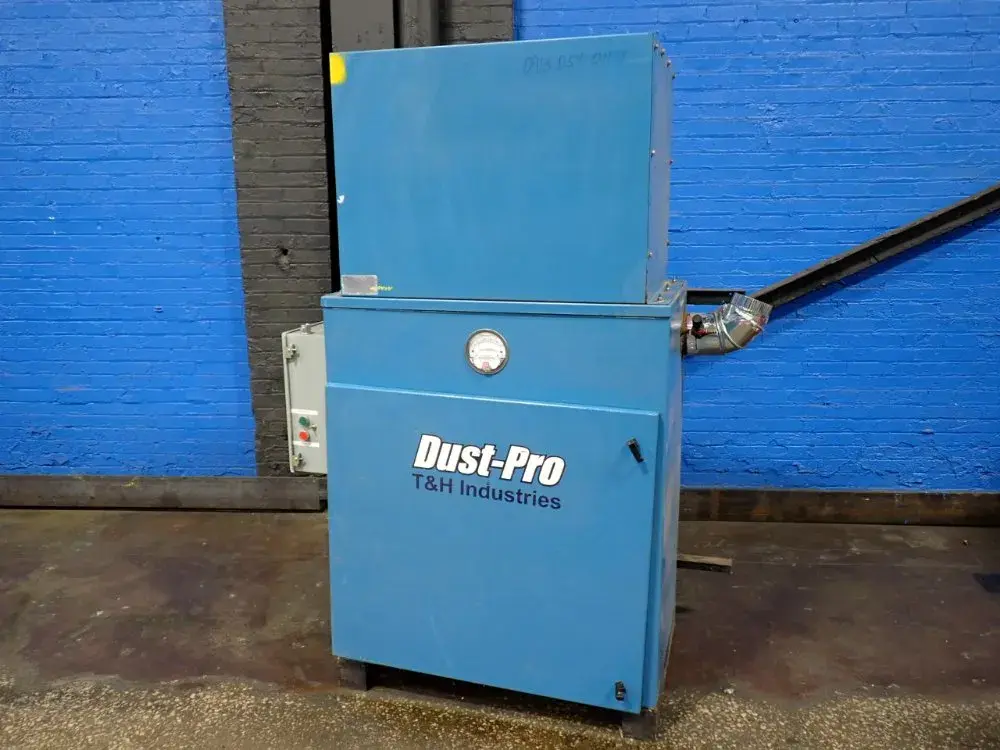 T & H Industries  Dust Collector