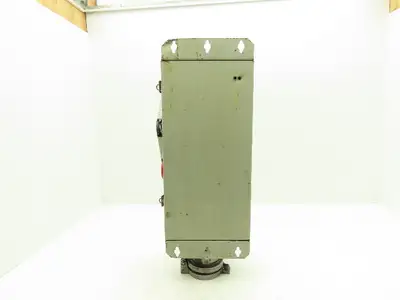 Cutler Hammer Safety Disconnect Switch 60A 600V Fused Crouse Arktite Receptacle
