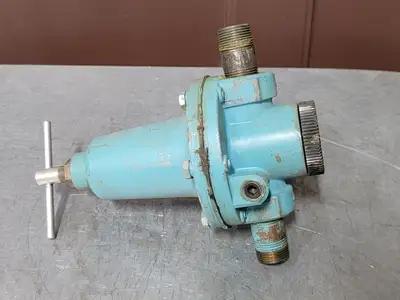 Pressure Regulator 0-125 psi w/ Gauge