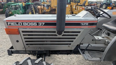 USED 1987 WHITE FB-37