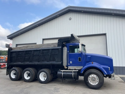 Used 2000 KENWORTH T800 TRI-AXLE DUMP TRUCK Dump trucks Michigan US | Miedema Asset Management Group #1436985