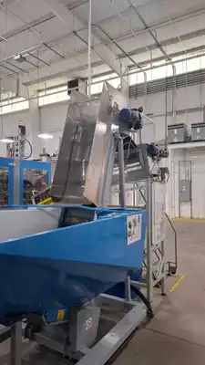 2015 SIPA SFL 1XL INJECTION BLOW MOLDING MACHINE | Machinery Network (9)