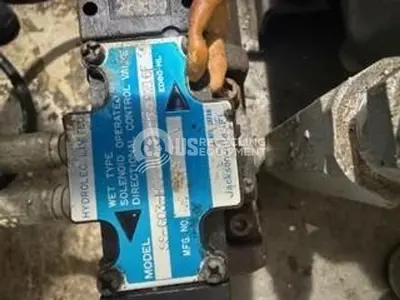 USED BES-PAC 10 YARD SELF CONTAINED