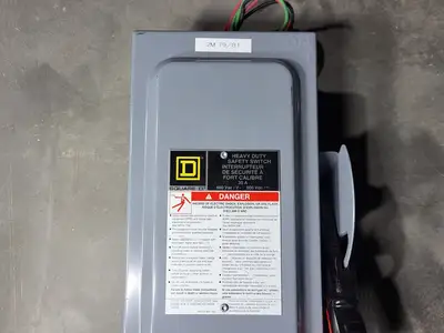USED SQUARE D CHU361