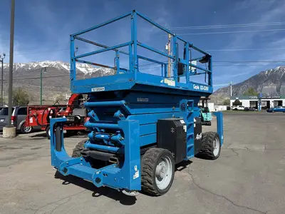 USED 2015 GENIE GS-5390 RT