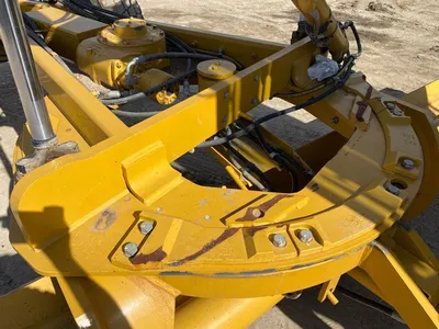 2011 Caterpillar 140M2