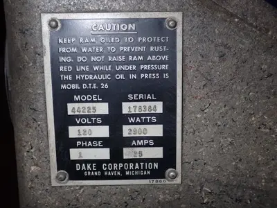 USED DAKE 44225