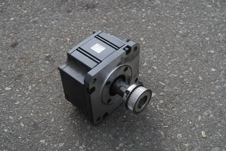 Used MITSUBISHI HC-SFS202-K Motors (misc) British Columbia CA | Lenmark #247872