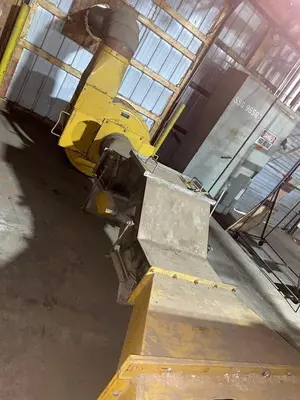 Schutte 250 HP Pallet Shredder