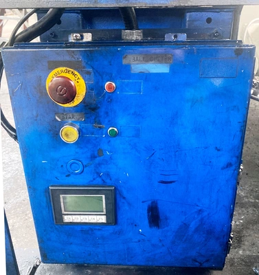 Spadone 28” Guillotine (BALE) Cutter, Item # 1955