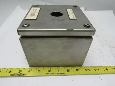 Hoffman L-SC151512SS INST. BOX SCREW COVER 150X150X120MM SS W/Backplate