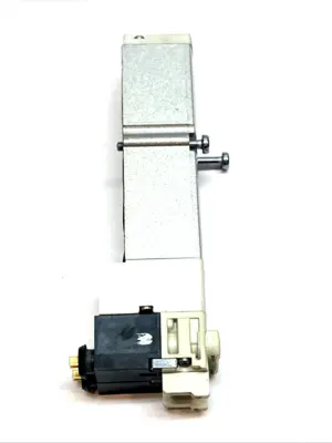VMPA2-M1H-H-PI | Festo  Solenoid Valve 24V DC Industrial Pneumatic Valve 537959 - Used
