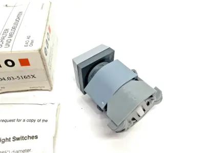 USED EAO SQUARE ILLUMINATED PUSHBUTTON GREEN