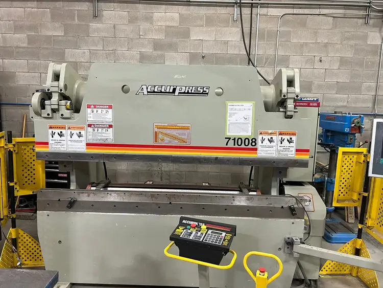 Used 2009 ACCURPRESS 71008 Press Brakes British Columbia CA | Lenmark #834791