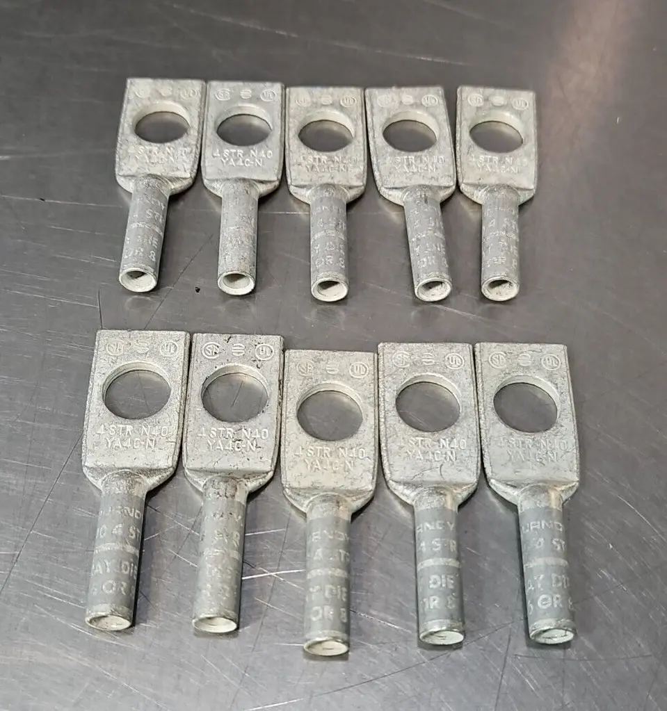 Burndy N404STRCU Copper Compression Lug Lot of 10 Loc4D31