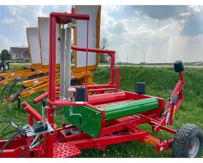 Used FARM KING _UNKNOWN_ Stretch Wrappers Iowa US | Keast Enterprises #1360254