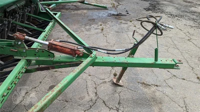 USED JOHN DEERE 8300