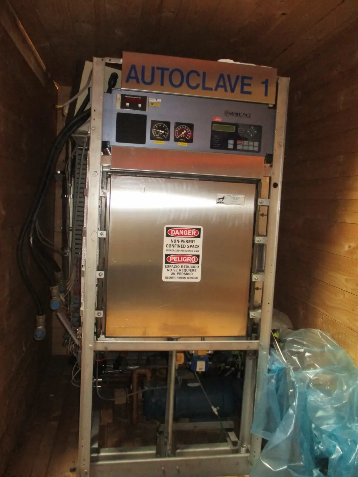 Getinge Allen-Bradley #6612 AR2 Sterilizer Autoclave +Cart+Generator/Amsco/26x26x48"