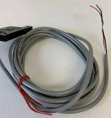 USED Omron E3HF-IDE