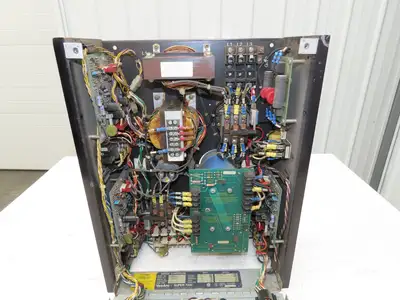 VeeArc SCE401 Super 7000 Motor Controller 3Hp 460VAC In 24-460/460vac Out