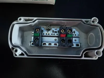 NEW SCHNEIDER ELECTRIC XAL D351H29H7