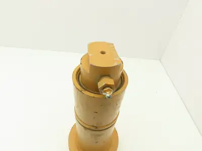 D36642 Grease Cylinder 2-3/8" Shaft 5-1/2" Base 8" Stroke Track Tensioner