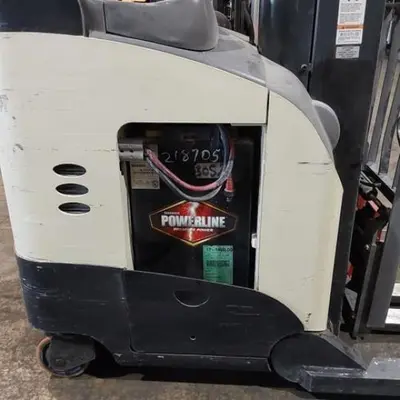 USED 2016 CROWN RR5725-45