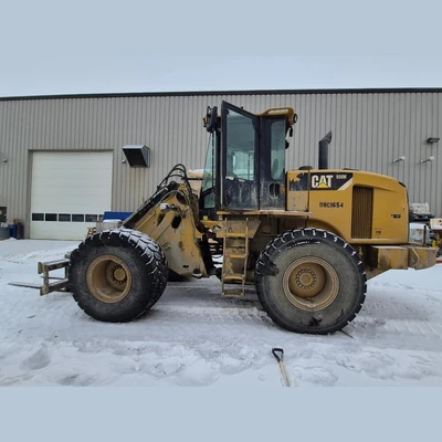 USED 2010 CATERPILLAR 930H