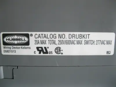 Hubbell DRUBKIT 250V/600VAC Max Duplex Outlet Box for Din Rail L6
