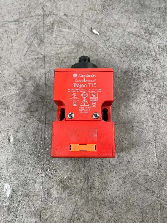 Used Allen-Bradley Allen-Bradley Guardmaster Trojan T15 Relays & Switches South Carolina US | Palmetto Automation #1161481