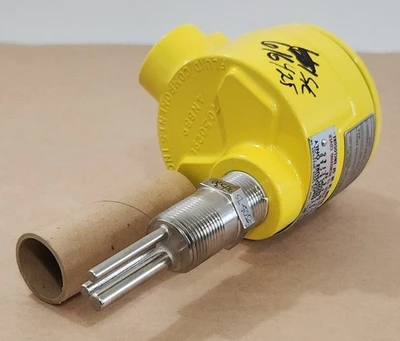 NEW Fluid Components 8-66/1"/2"U/S/WD/V/5181-X