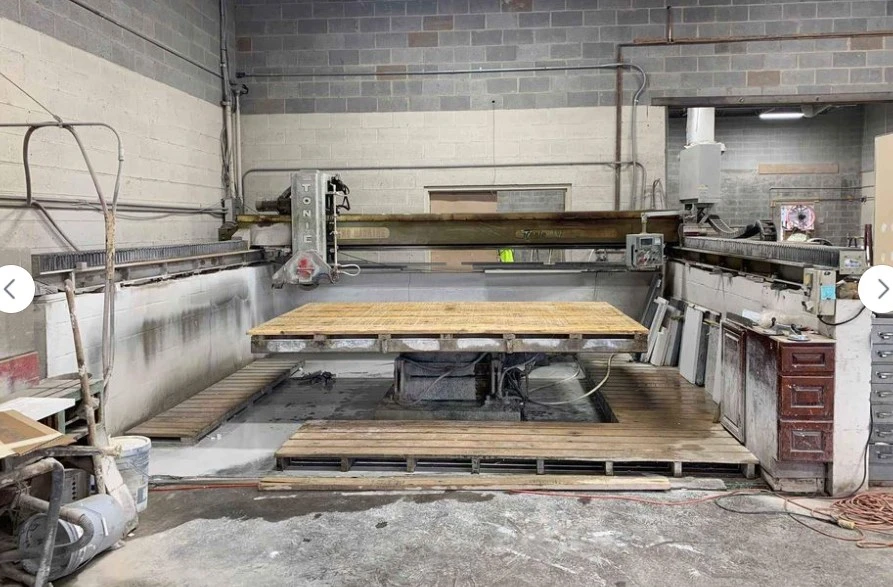 USED 2005 TONIE TBC350XN