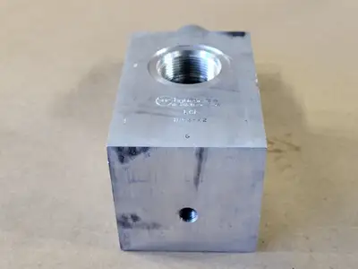 NEW SUN HYDRAULICS 1HV4-A2