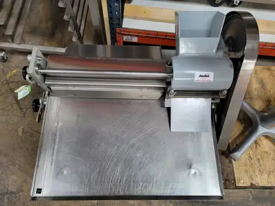 Used Oliver 641-21R 21" Double Pass Dough Roller