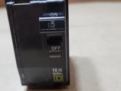 Used SQUARE D QOB215 Switchgears British Columbia CA | Lenmark #1486886